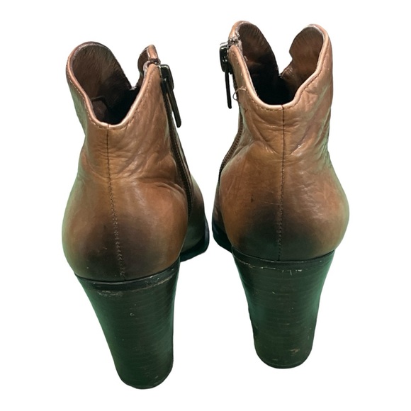 Vince Camuto Women’s Franell Cognac Leather Ankle Boots Size 6.5. - Picture 2 of 6
